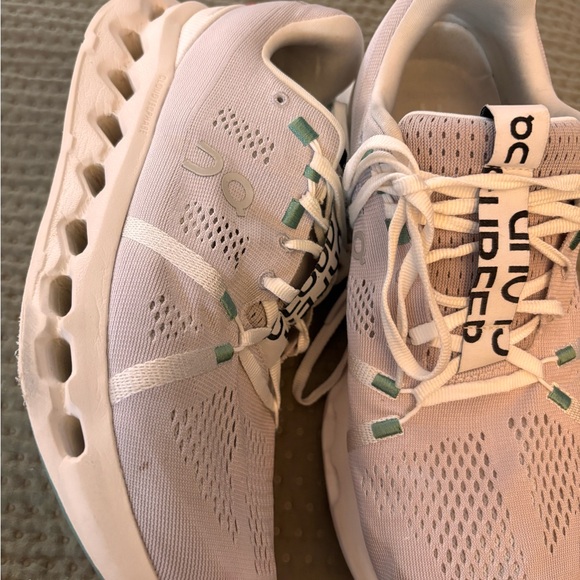 On Running Women’s grey Athletic Sneakers with Mint Accents - Picture 4 of 9